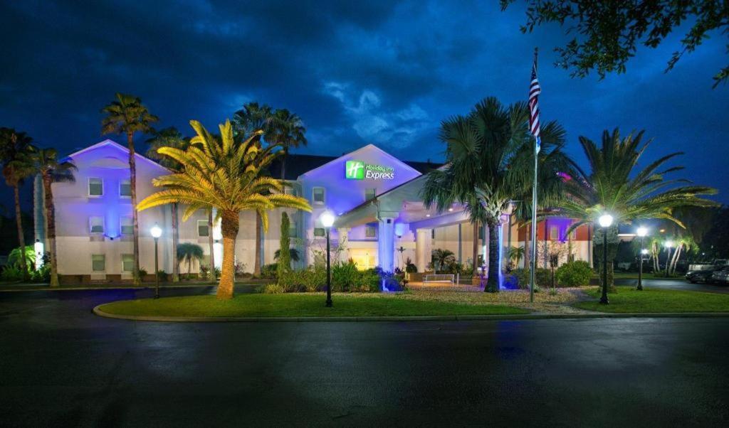 Holiday Inn Express Hotel & Suites Port Charlotte Exterior foto